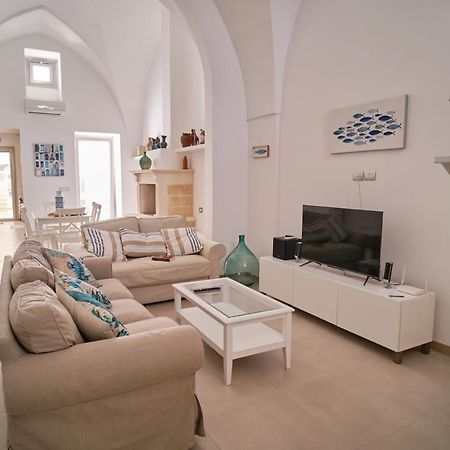 Casa Margherita - Typical Salento House Кастриньяно-дель-Капо Экстерьер фото